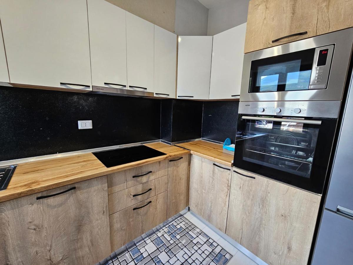 Tower Bridge Apartment ติรานา ภายนอก รูปภาพ